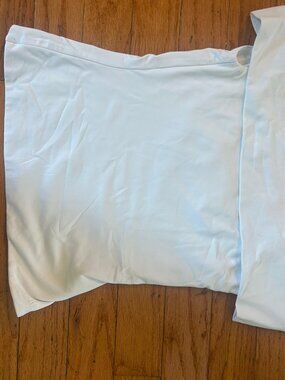 Aritzia Original Contour Ravish Top- size xs- white- womens